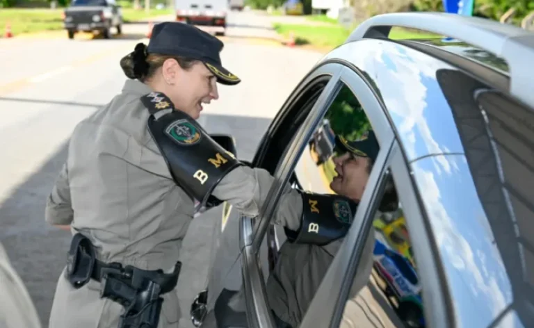 Batalhao-Rodoviario-na-rodovia-em-Operacao-Carnaval_Silvano-Vital-1215x808.jpeg-696x463