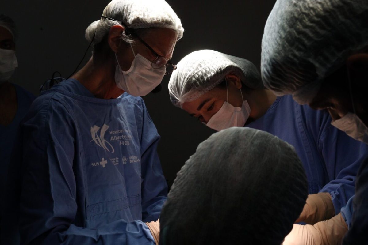 Cirurgia-no-HGG_-Alex-Maia-1215x810-1