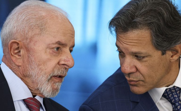 Lula retoma nesta sexta-feira reunião para definir corte de gastos