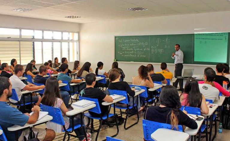 MEC abre curso de neurociência gratuito e a distância com certificado no final