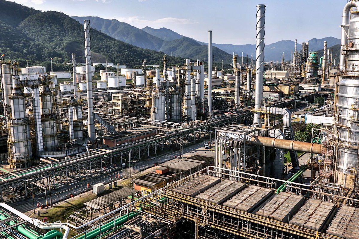 Petrobras lucra R$ 32,6 bilhões no 3º trimestre, alta de 22,3%