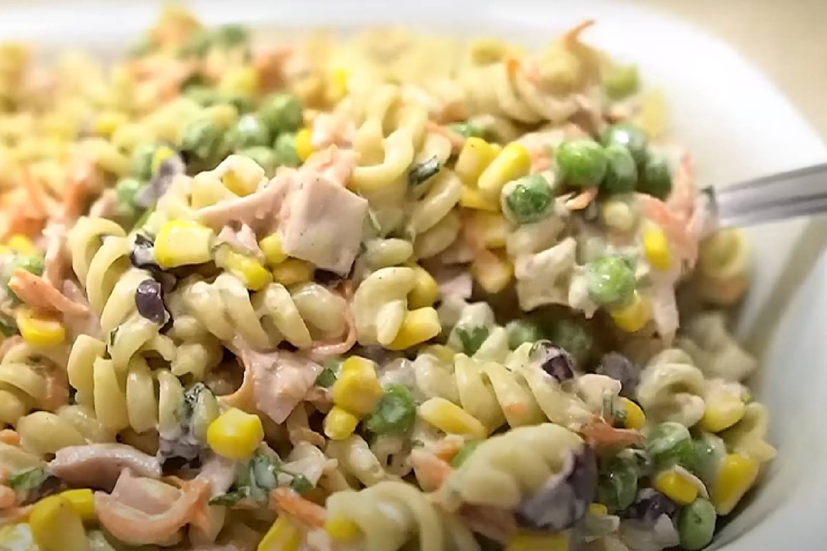 Receita salada de macarrão